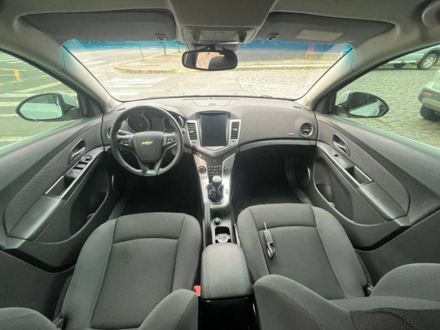 CHEVROLET - CRUZE - 2013/2013 - Branca - R$ 58.900,00