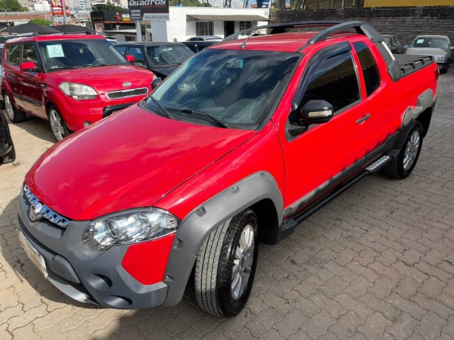 FIAT - STRADA - 2016/2016 - Vermelha - R$ 64.900,00