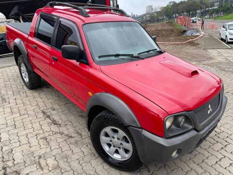 MITSUBISHI - L200 - 2006/2006 - Vermelha - R$ 52.900,00