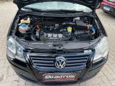 VOLKSWAGEN - POLO SEDAN - 2012/2012 - Preta - R$ 39.900,00