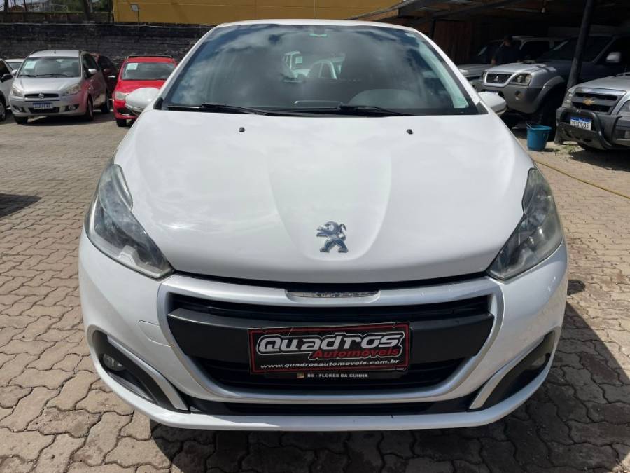 PEUGEOT - 208 - 2017/2017 - Branca - R$ 42.900,00