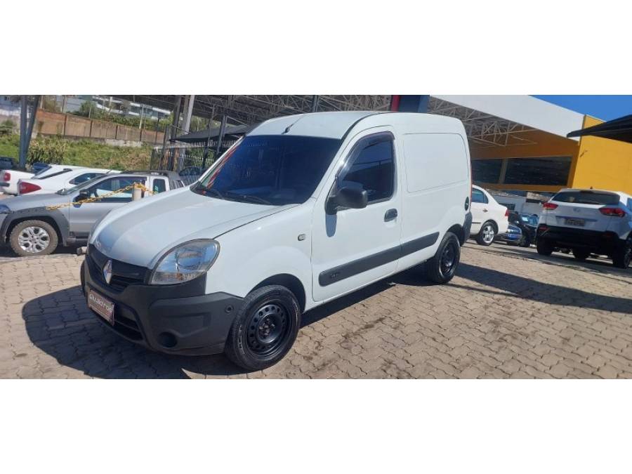 RENAULT - KANGOO - 2015/2015 - Branca - R$ 41.900,00