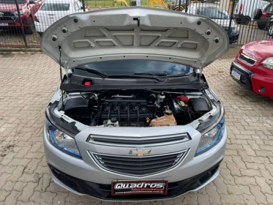 CHEVROLET - PRISMA - 2015/2015 - Prata - R$ 50.900,00