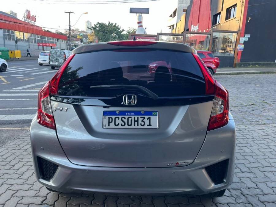 HONDA - FIT - 2015/2015 - Cinza - R$ 60.900,00