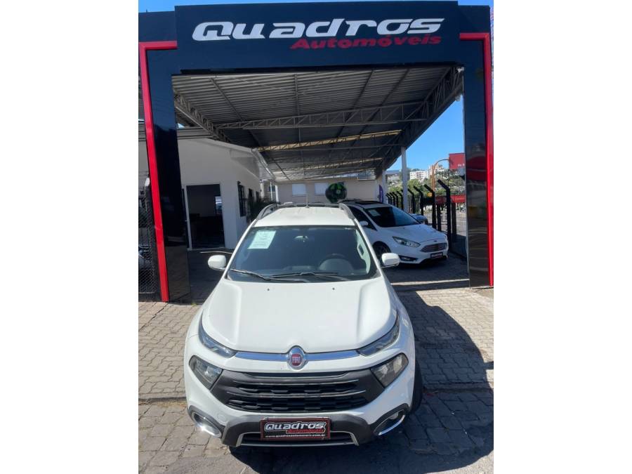 FIAT - TORO - 2021/2021 - Branca - R$ 116.900,00