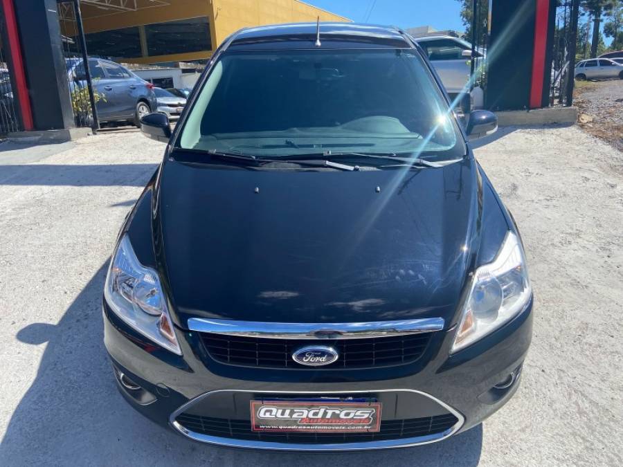 FORD - FOCUS - 2011/2011 - Preta - R$ 39.990,00