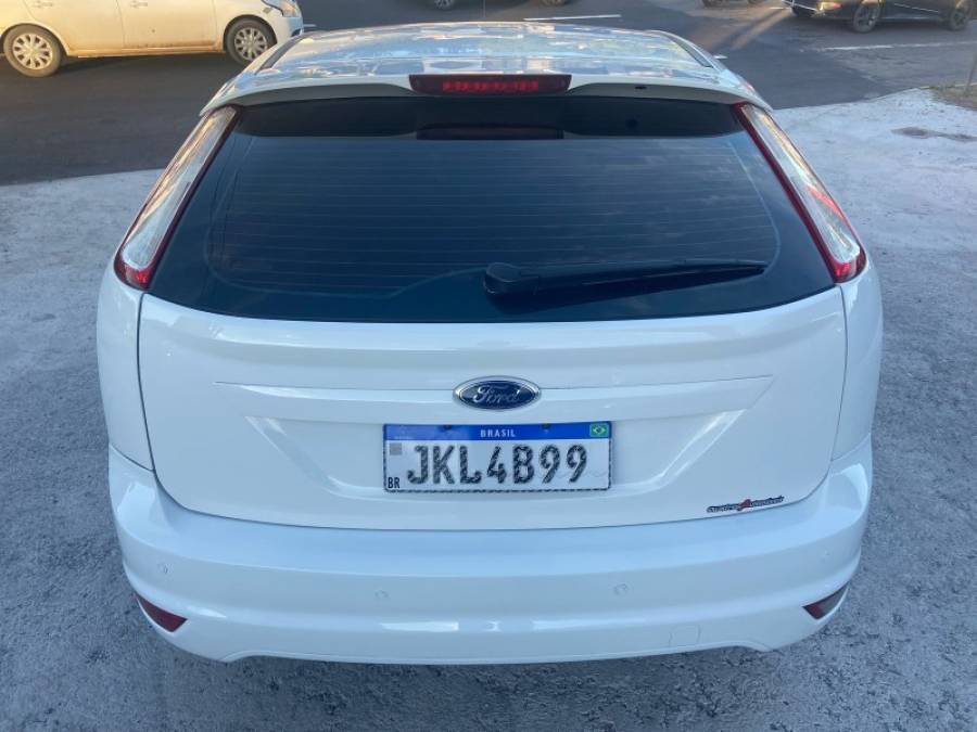 FORD - FOCUS - 2013/2013 - Branca - R$ 42.900,00