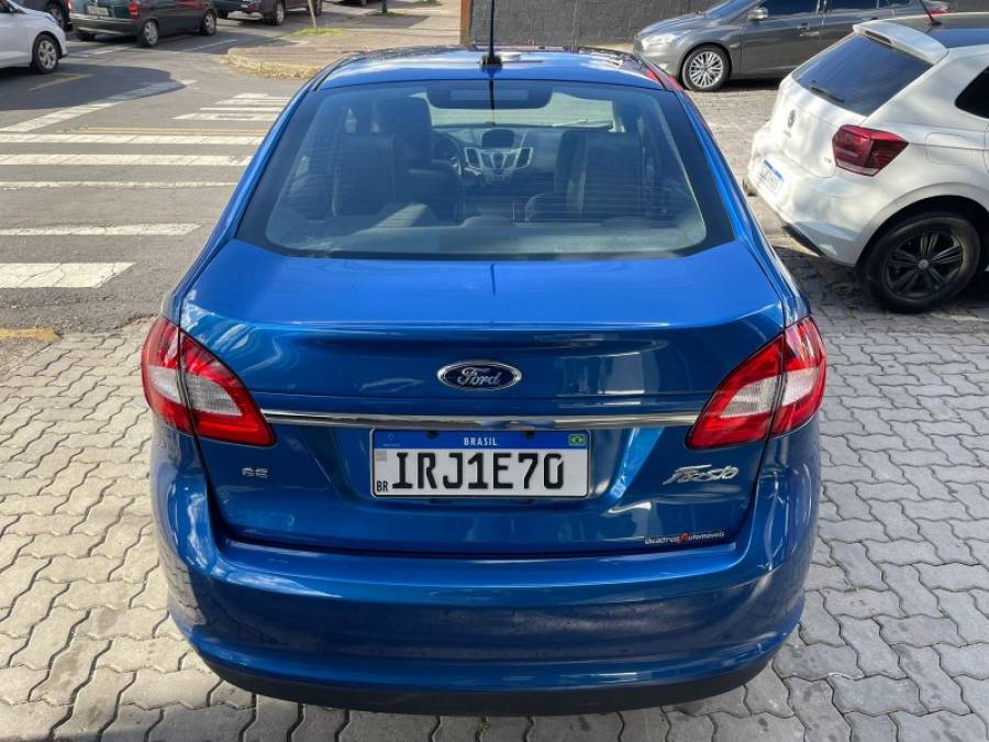 FORD - FIESTA - 2011/2011 - Azul - R$ 39.900,00