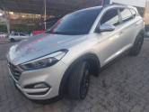 HYUNDAI - TUCSON - 2019/2019 - Prata - R$ 110.900,00