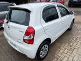 TOYOTA - ETIOS - 2014/2014 - Branca - R$ 40.900,00