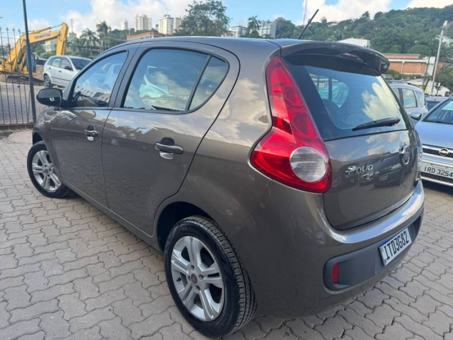 FIAT - PALIO - 2013/2013 - Cinza - R$ 36.900,00