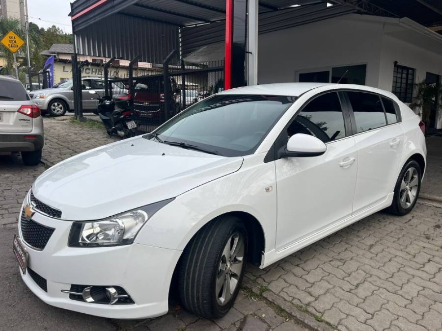 CHEVROLET - CRUZE - 2013/2013 - Branca - R$ 58.900,00