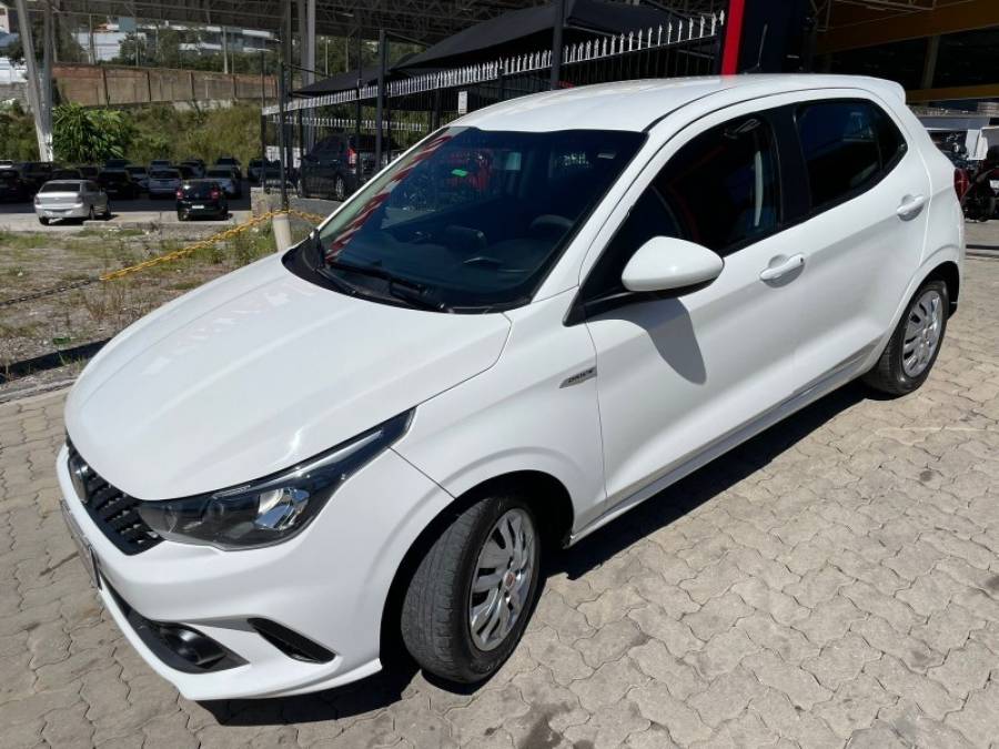 FIAT - ARGO - 2018/2018 - Branca - R$ 55.900,00