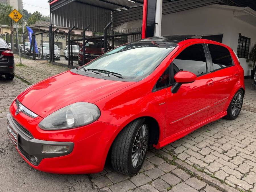 FIAT - PUNTO - 2014/2014 - Vermelha - R$ 39.990,00