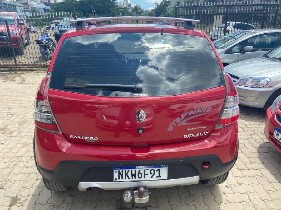 RENAULT - SANDERO - 2009/2009 - Vermelha - R$ 33.900,00