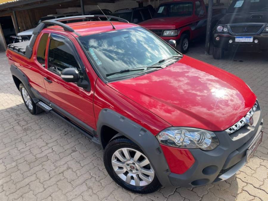 FIAT - STRADA - 2016/2016 - Vermelha - R$ 64.900,00