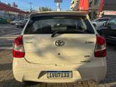 TOYOTA - ETIOS - 2014/2014 - Branca - R$ 40.900,00