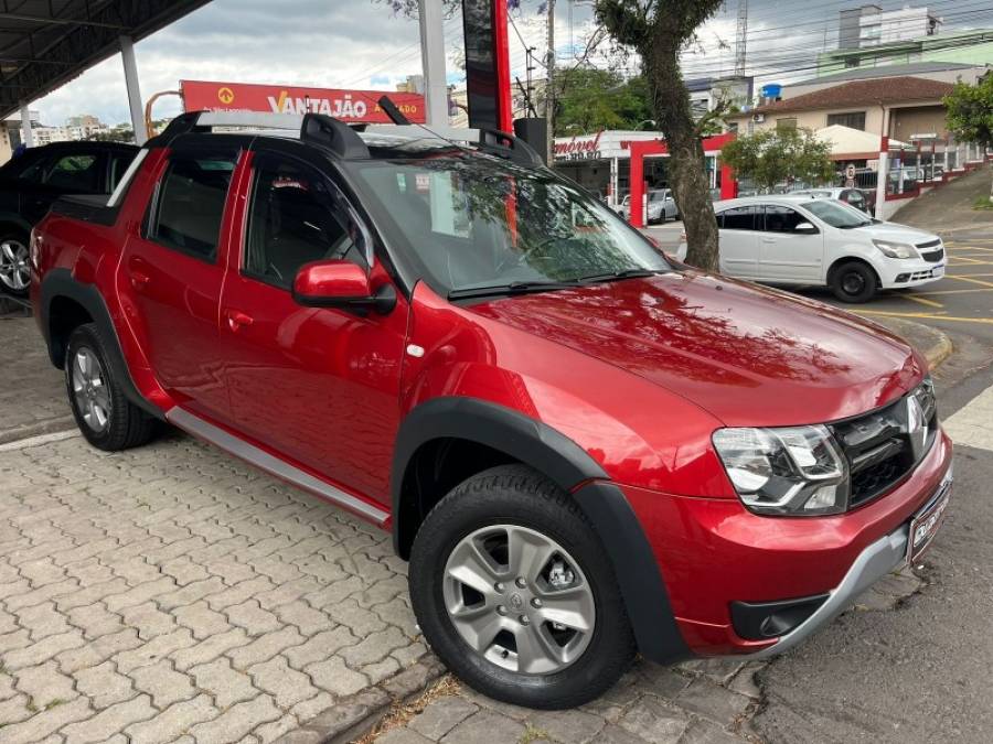 RENAULT - OROCH - 2018/2018 - Vermelha - R$ 70.900,00