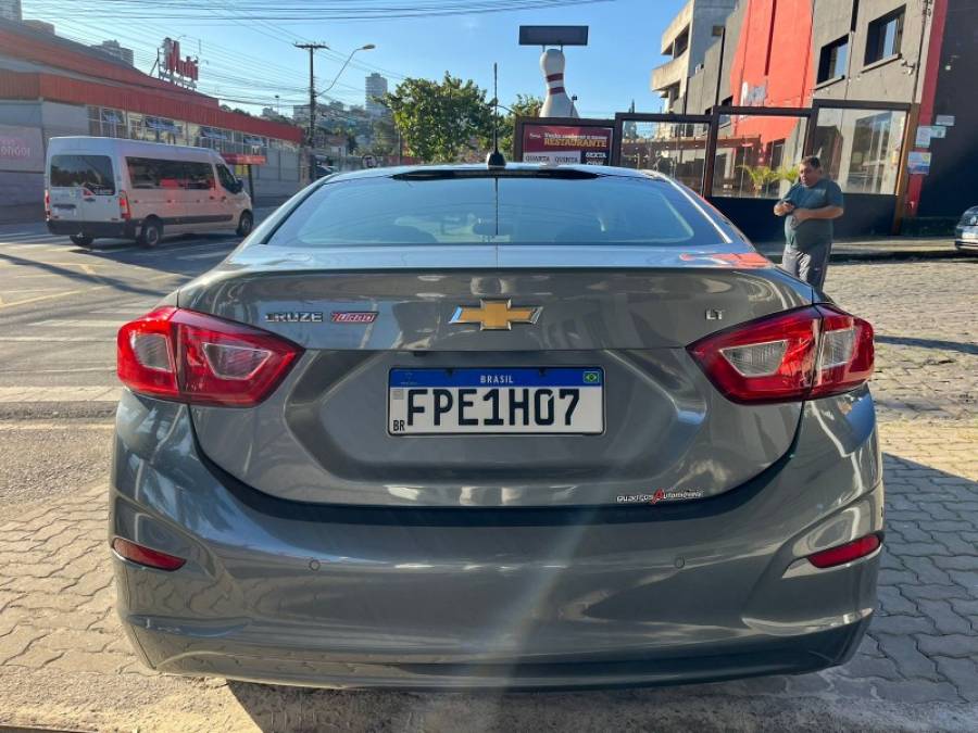 CHEVROLET - CRUZE - 2018/2018 - Prata - R$ 84.900,00