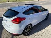 FORD - FOCUS - 2016/2016 - Branca - R$ 69.900,00