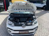 VOLKSWAGEN - UP - 2019/2019 - Branca - R$ 60.900,00