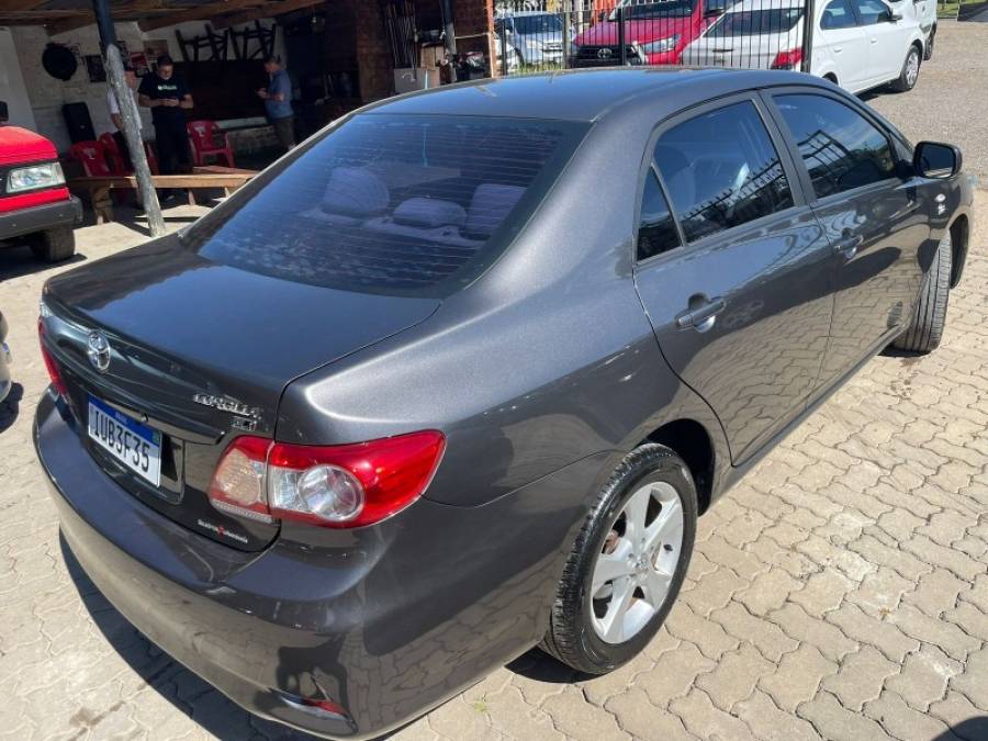 TOYOTA - COROLLA - 2013/2013 - Cinza - R$ 63.900,00