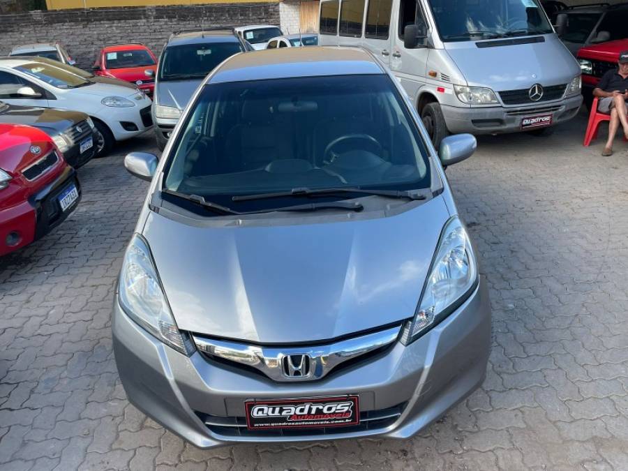 HONDA - FIT - 2013/2013 - Prata - R$ 53.900,00