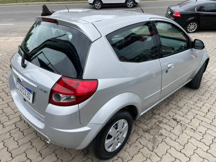 FORD - KA - 2009/2009 - Prata - R$ 18.900,00