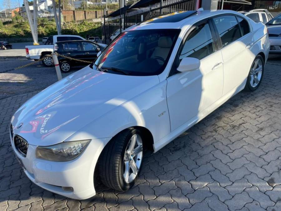 BMW - 325I - 2011/2011 - Branca - R$ 69.990,00