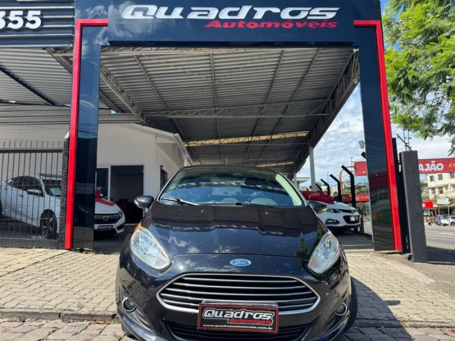 FORD - FIESTA - 2014/2014 - Preta - R$ 39.900,00