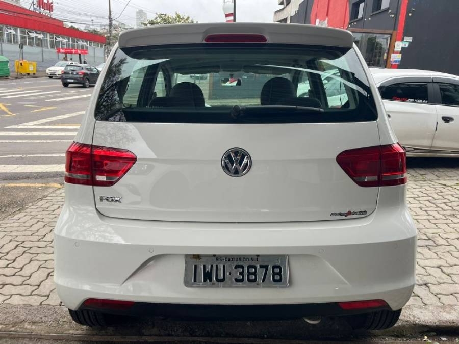 VOLKSWAGEN - FOX - 2016/2016 - Branca - R$ 48.900,00