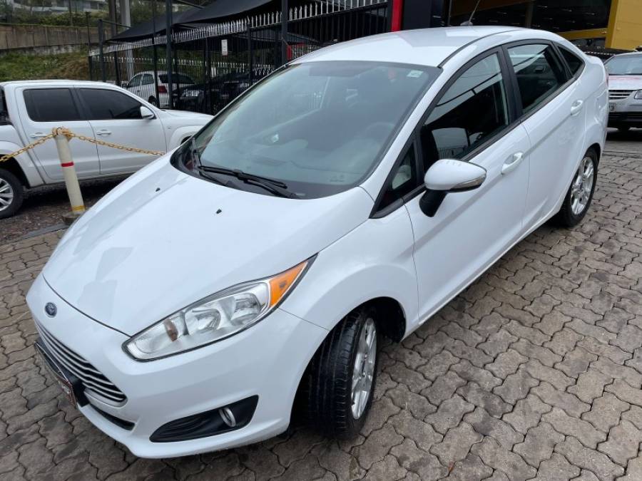 FORD - FIESTA - 2014/2014 - Branca - R$ 39.990,00