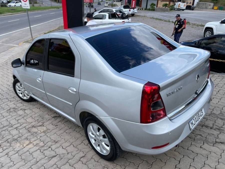 RENAULT - LOGAN - 2011/2011 - Prata - R$ 24.900,00