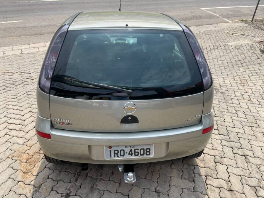 CHEVROLET - CORSA - 2011/2011 - Dourada - R$ 29.990,00