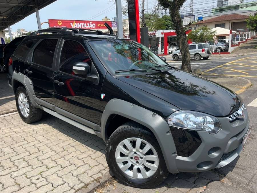 FIAT - PALIO - 2015/2015 - Preta - R$ 47.900,00