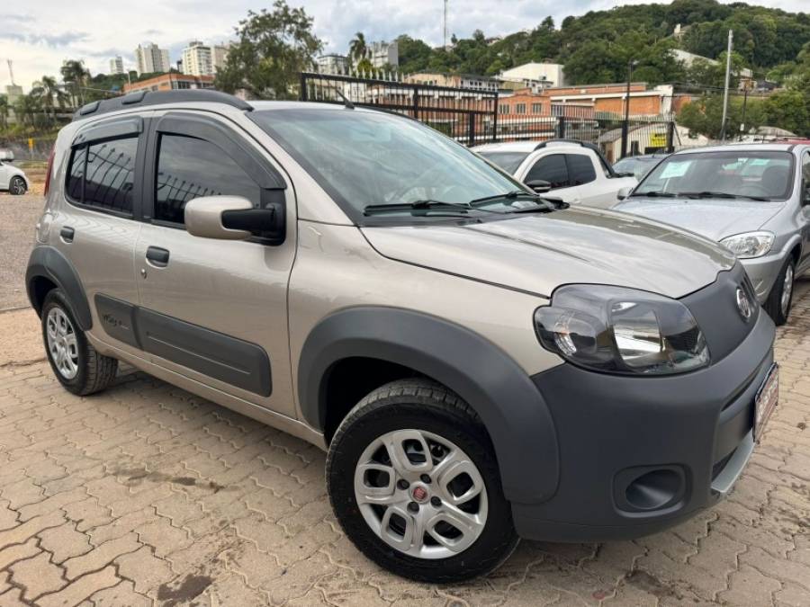 FIAT - UNO - 2014/2014 - Marrom - R$ 37.900,00