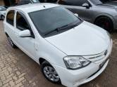 TOYOTA - ETIOS - 2014/2014 - Branca - R$ 40.900,00