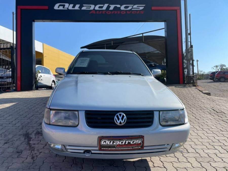 VOLKSWAGEN - SANTANA - 2002/2002 - Prata - R$ 19.900,00