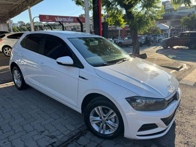 VOLKSWAGEN - POLO - 2019/2019 - Branca - R$ 59.990,00