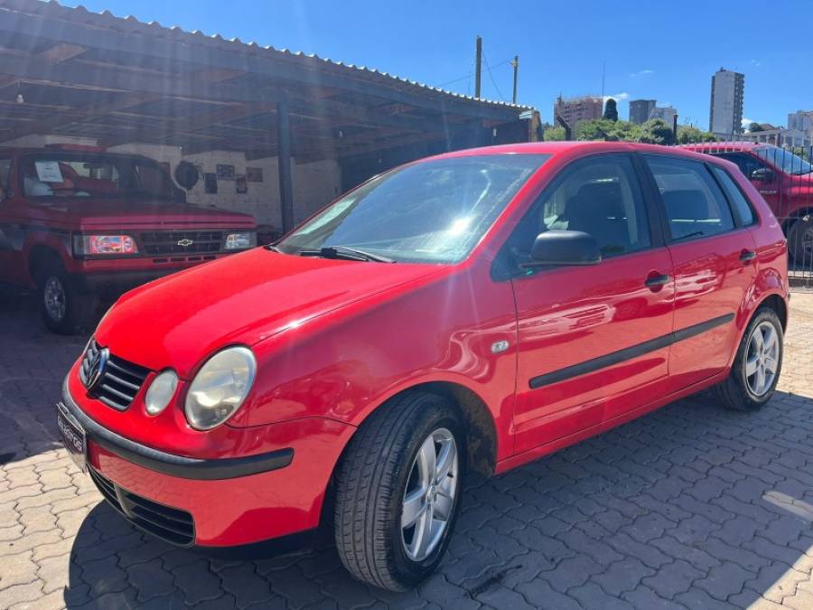 VOLKSWAGEN - POLO - 2005/2005 - Vermelha - R$ 26.900,00