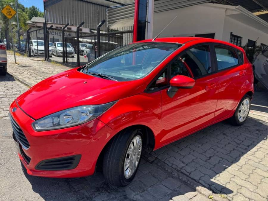 FORD - FIESTA - 2014/2014 - Vermelha - R$ 41.900,00