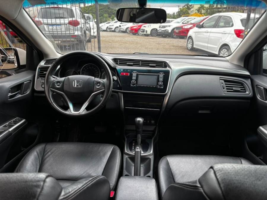 HONDA - CITY - 2015/2015 - Branca - R$ 66.900,00