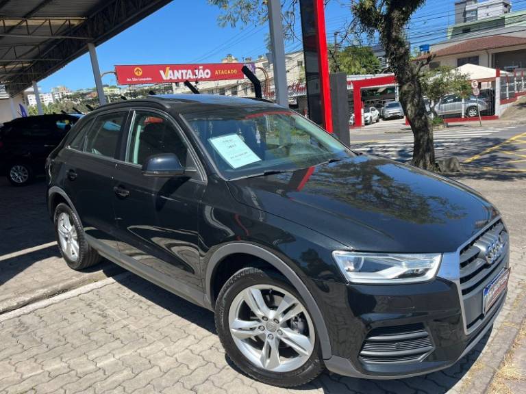 AUDI - Q3 - 2017/2017 - Preta - R$ 99.900,00