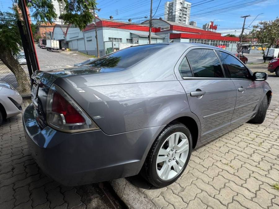 FORD - FUSION - 2007/2007 - Prata - R$ 30.900,00