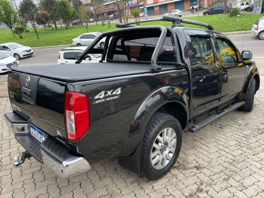 NISSAN - FRONTIER - 2015/2015 - Preta - R$ 107.900,00