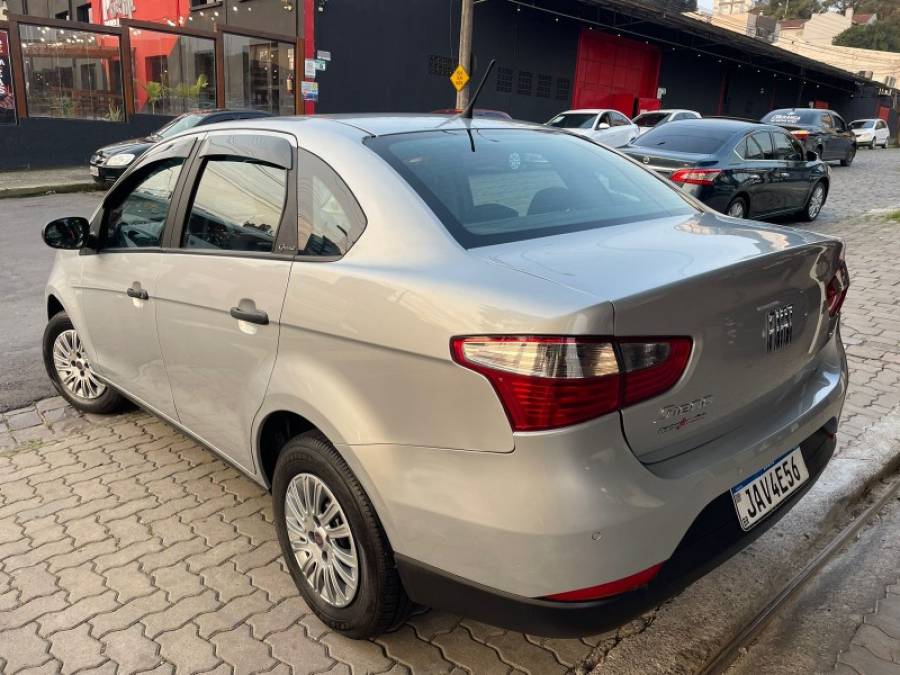 FIAT - GRAND SIENA - 2021/2021 - Prata - R$ 54.900,00