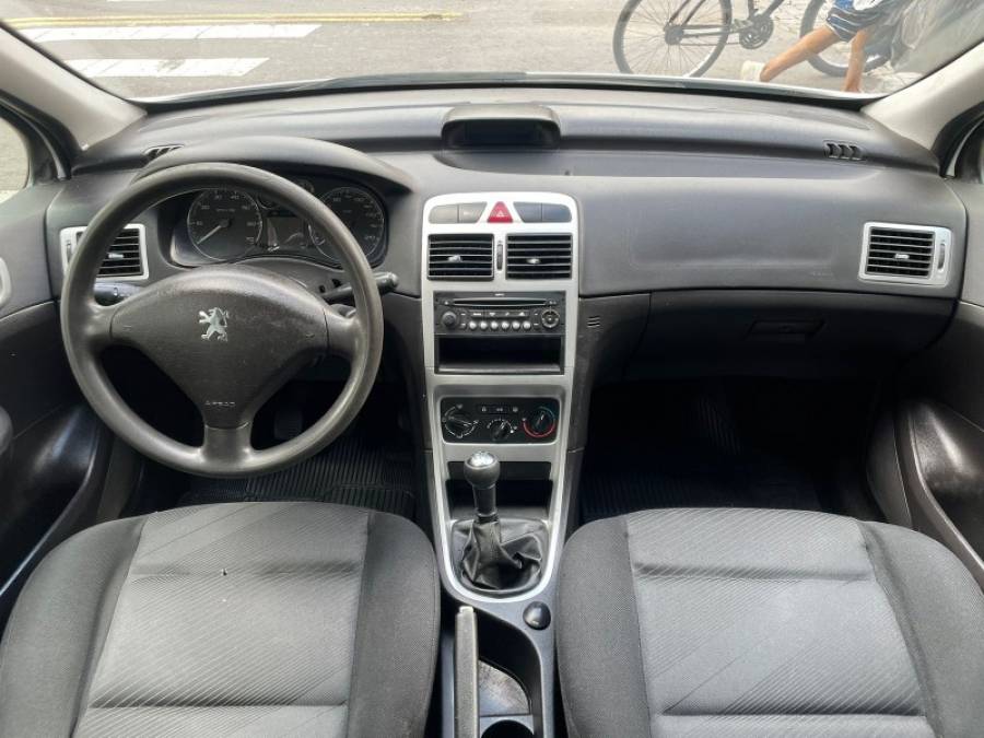 PEUGEOT - 307 - 2010/2010 - Branca - R$ 27.900,00