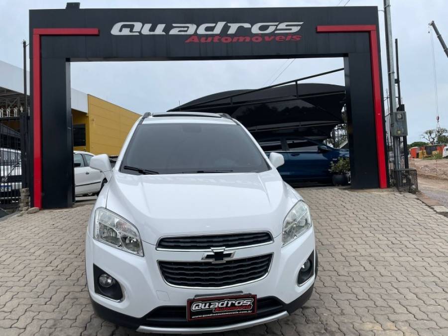 CHEVROLET - TRACKER - 2015/2015 - Branca - R$ 69.990,00