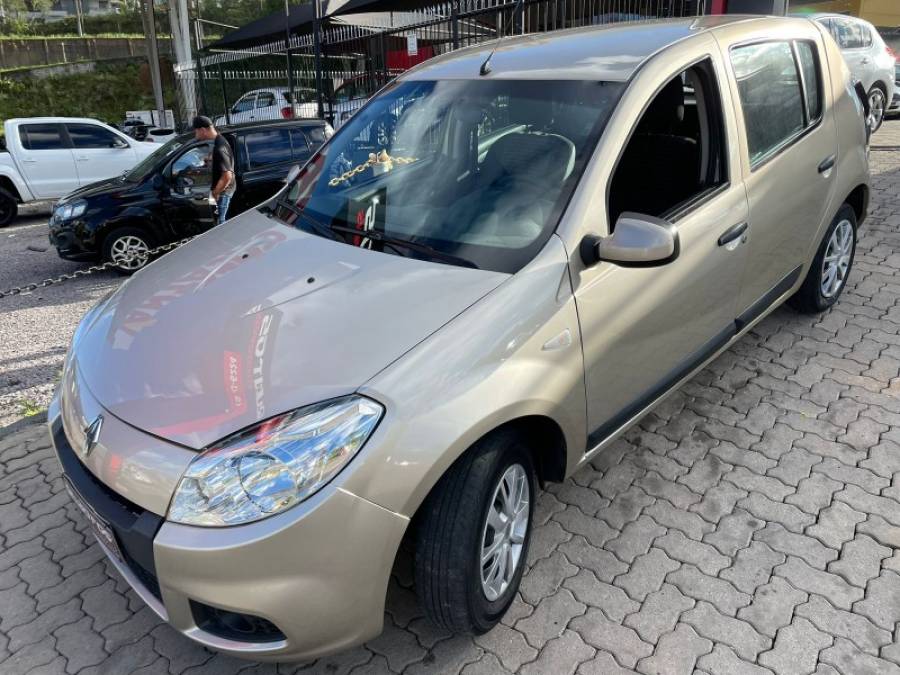 RENAULT - SANDERO - 2012/2012 - Dourada - R$ 28.900,00