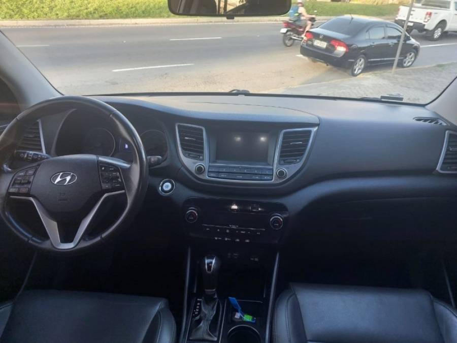 HYUNDAI - TUCSON - 2019/2019 - Prata - R$ 110.900,00